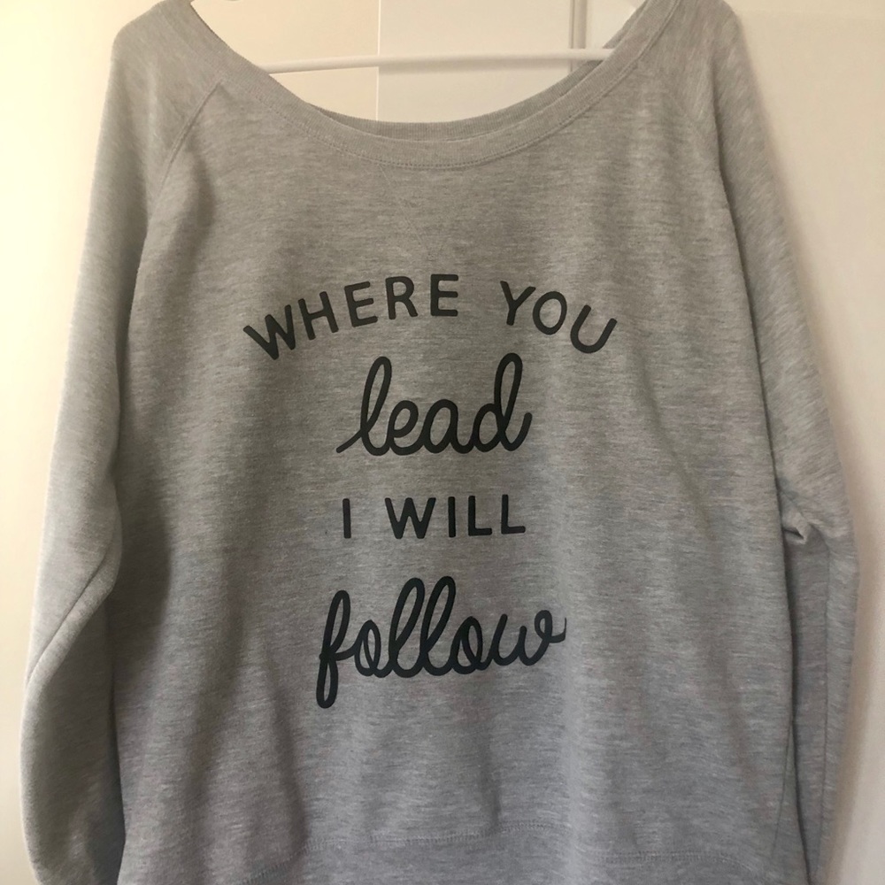Ladies XL, Gilmore girls theme song